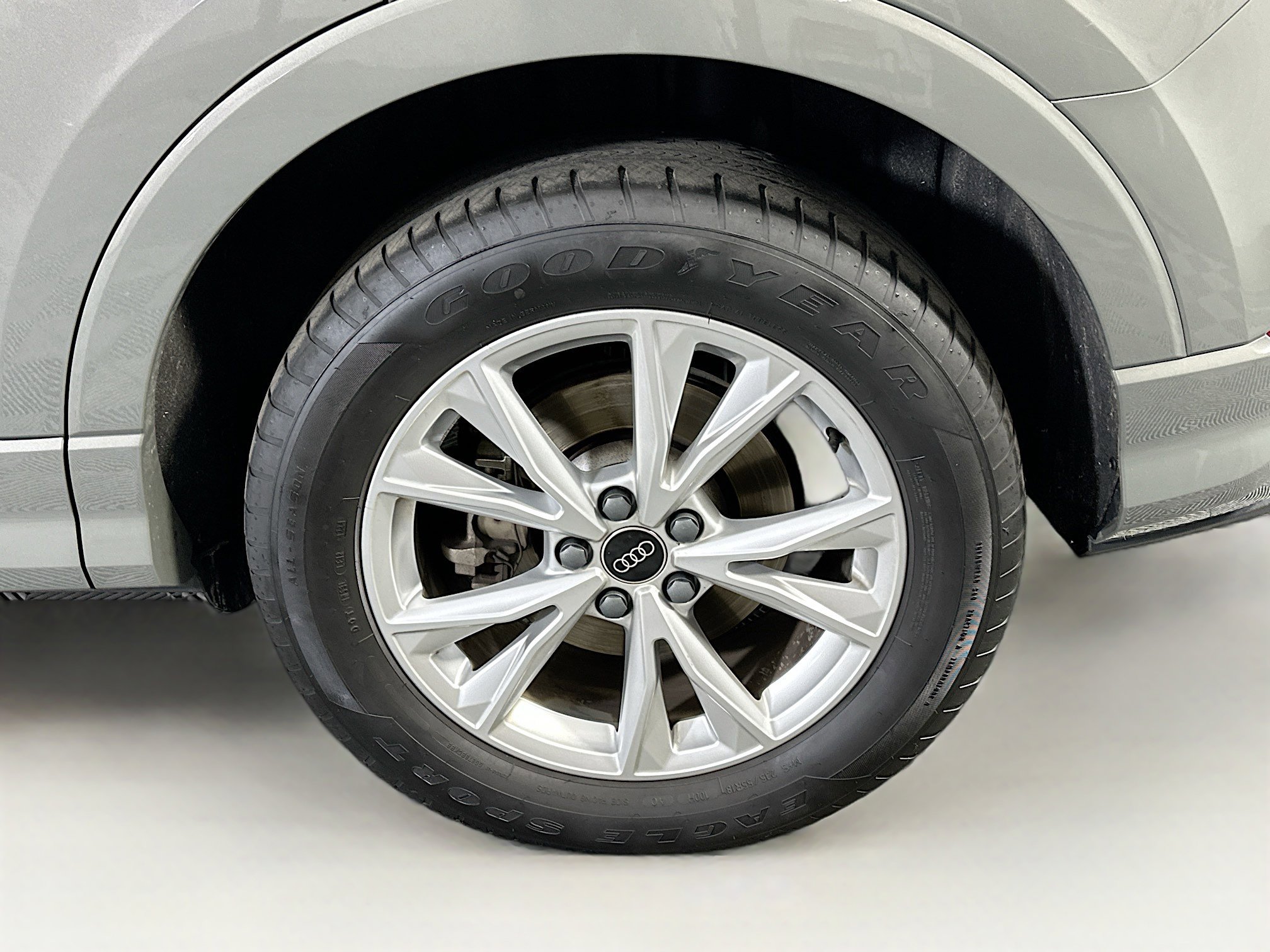 Used 2025 Audi Q3 2.0T Premium AWD/4WD image 11