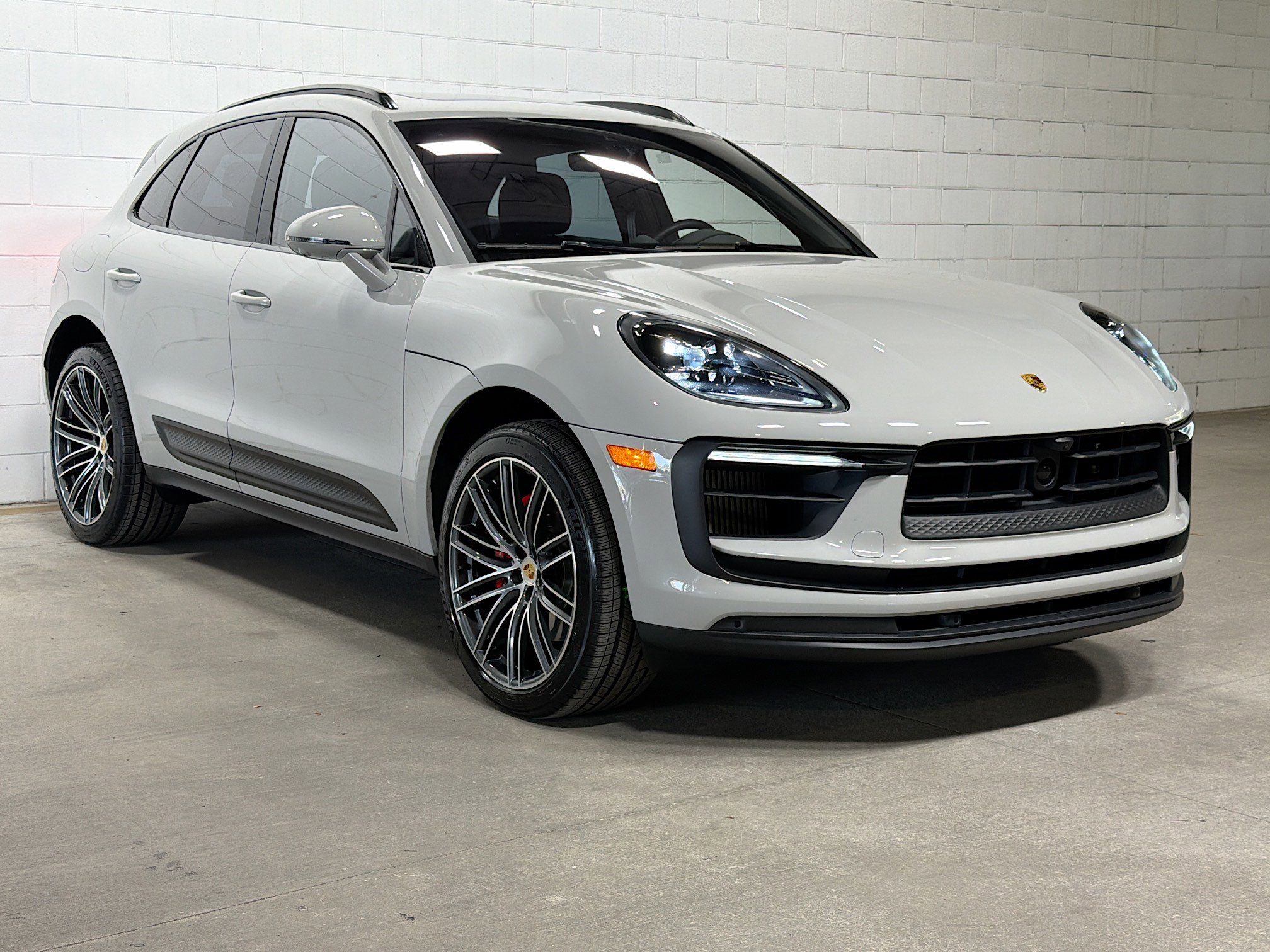 Certified 2026 Porsche Macan S AWD/4WD image 6