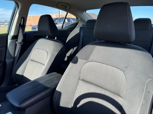 Used 2025 Nissan Altima 2.5 SV FWD image 10