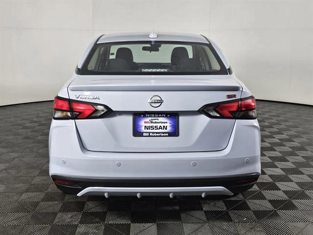 New 2025 Nissan Versa SR image 5