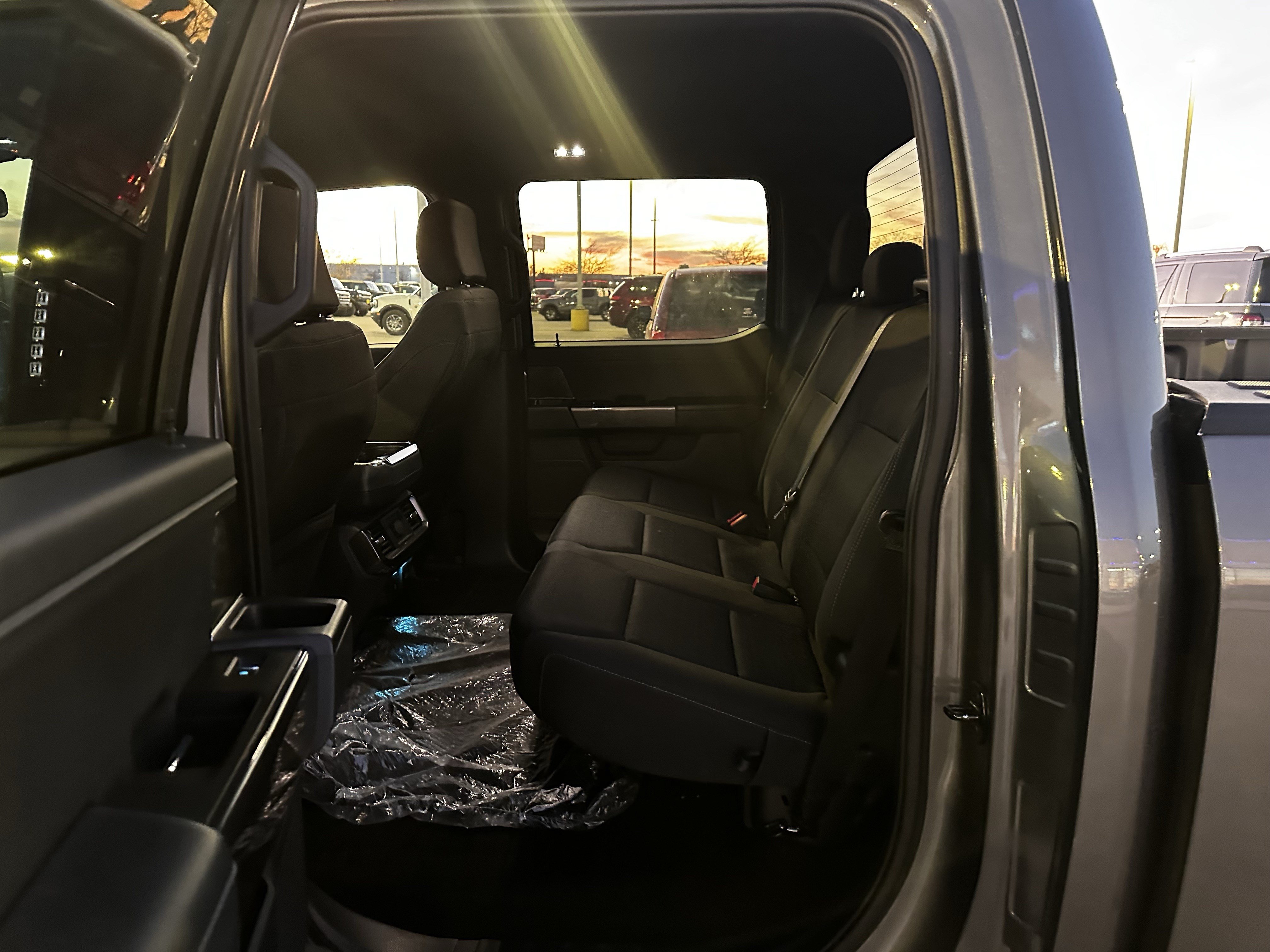 Used 2022 Ford F150 XLT w/ Equipment Group 302A High AWD/4WD image 9