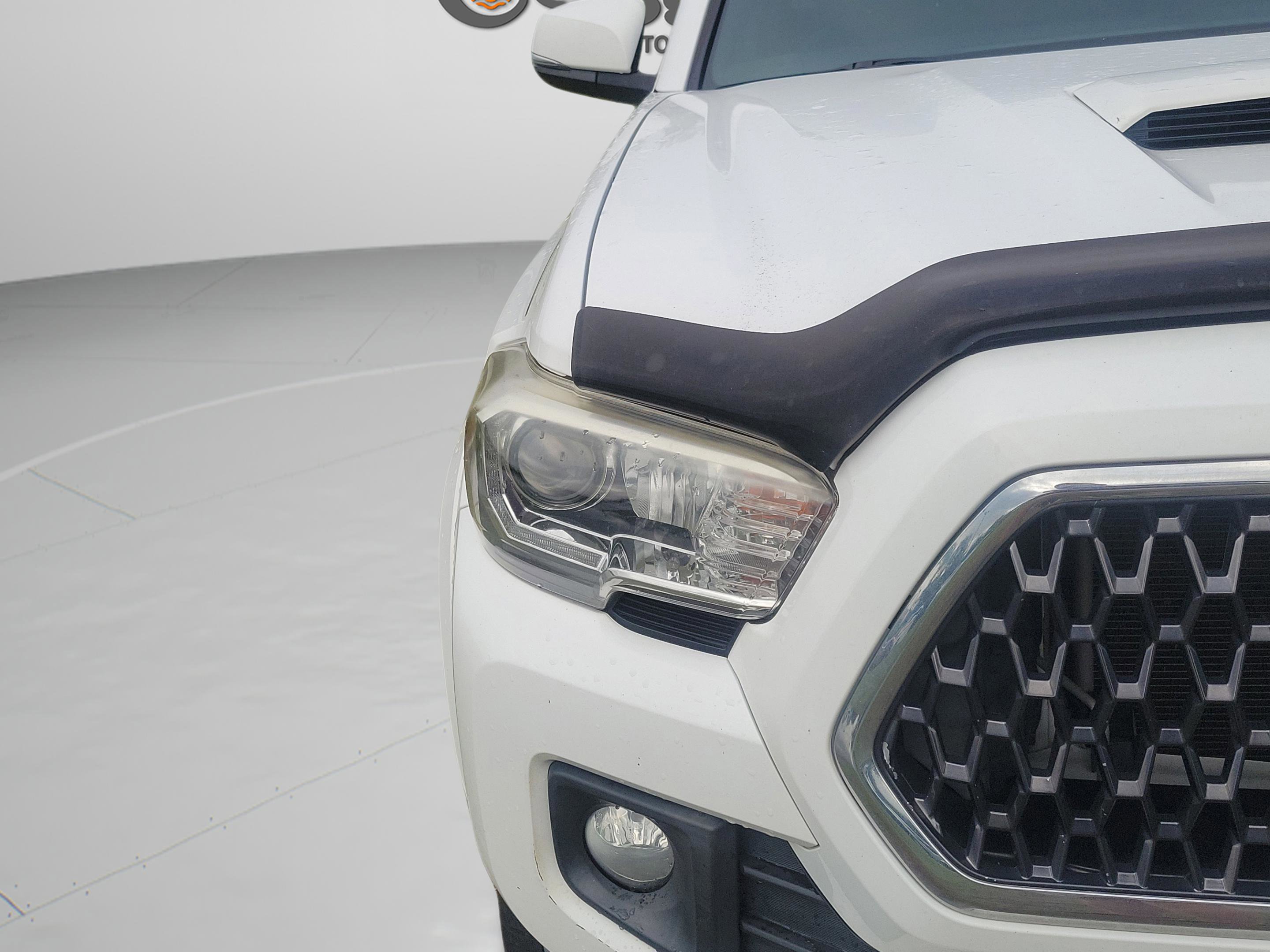 Used 2018 Toyota Tacoma TRD Sport RWD image 12