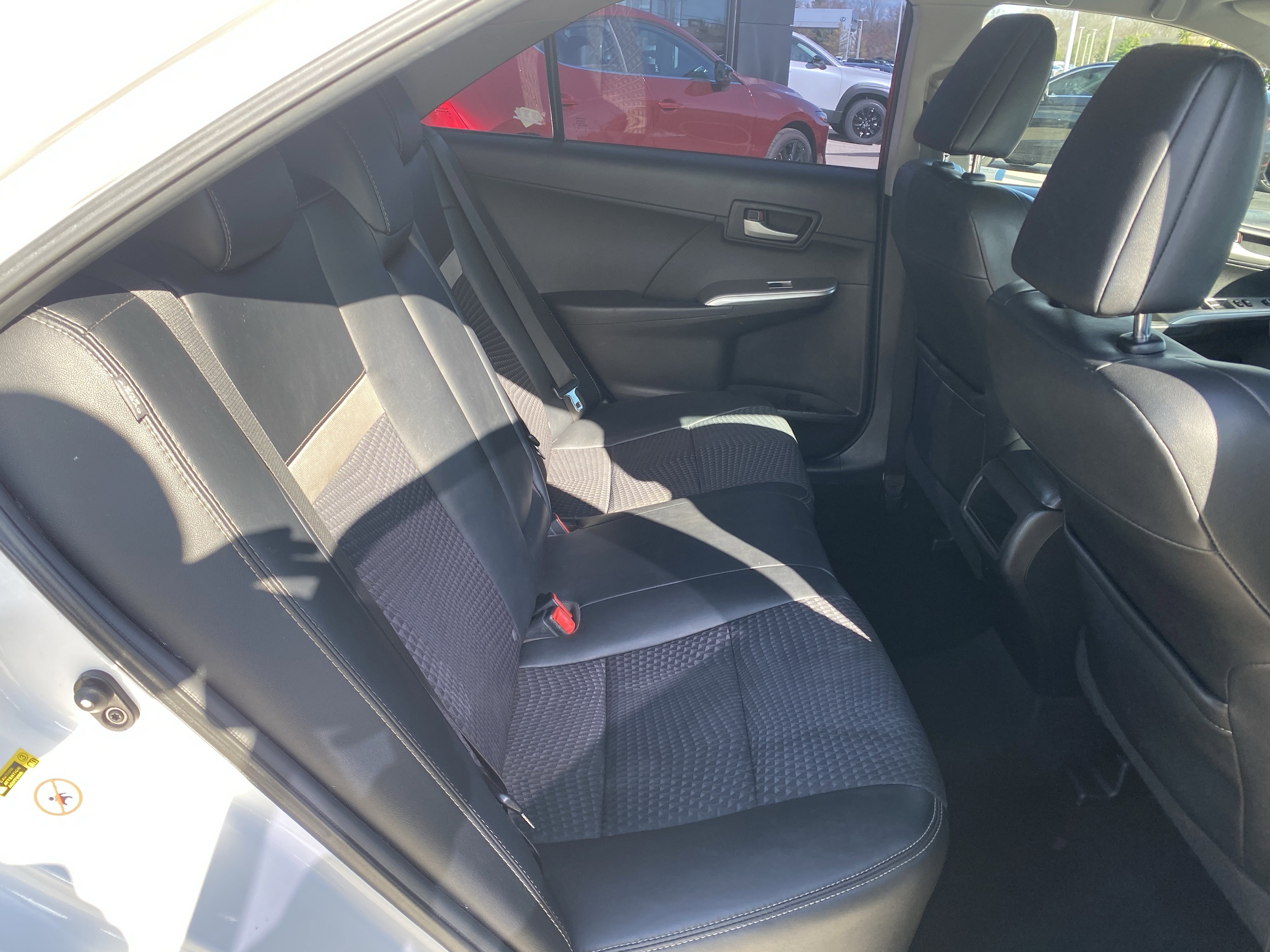 Used 2012 Toyota Camry SE image 21