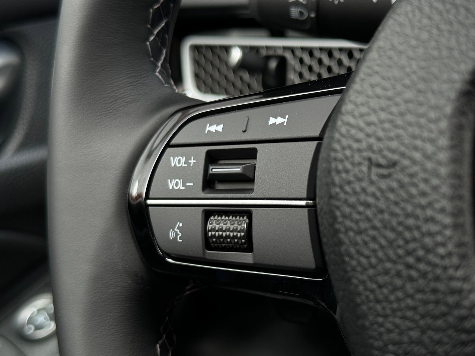 Used 2025 Honda Civic Sport image 31