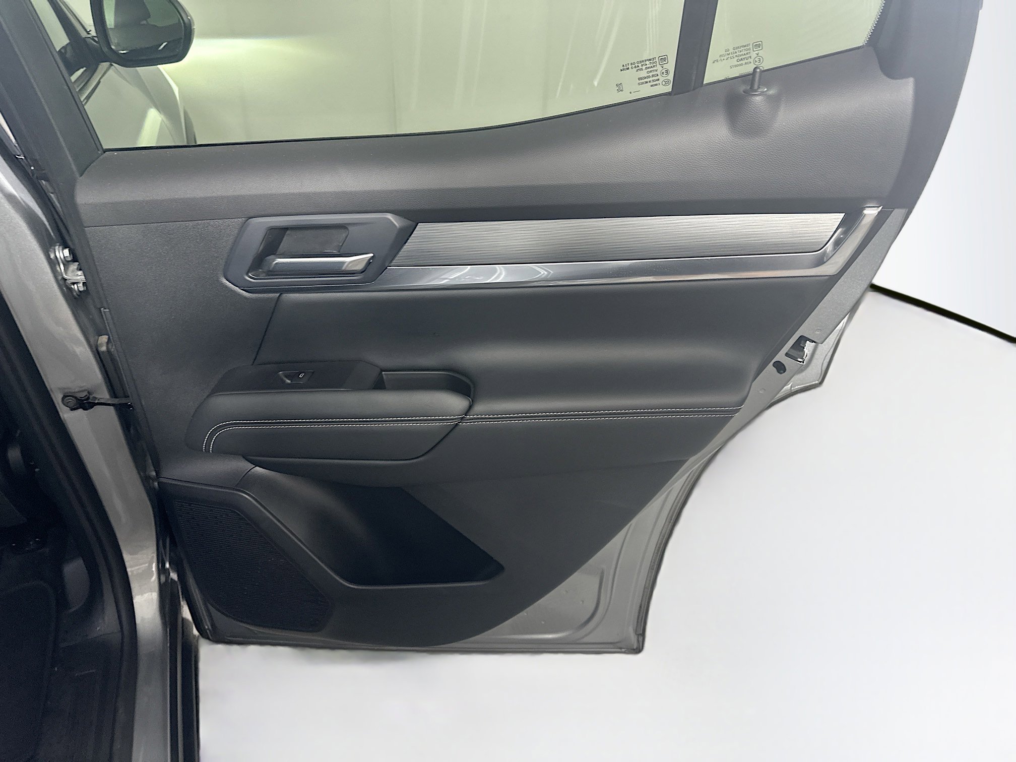 Used 2025 GMC Terrain Elevation image 29