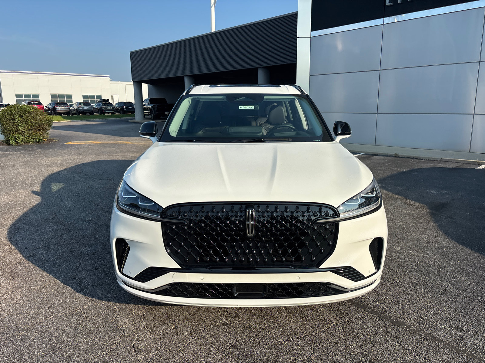 New 2026 Lincoln Aviator Reserve AWD/4WD image 2