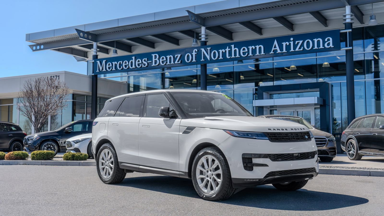 Used 2025 Land Rover Range Rover Sport SE AWD/4WD video 1