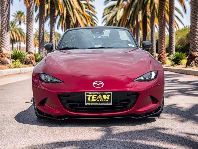 New 2026 MAZDA MX-5 Miata Club w/ Weather Package RWD image 3