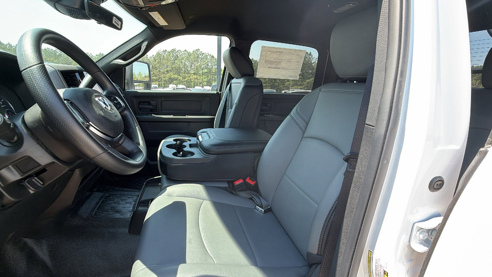 New 2026 RAM 4500 Tradesman w/ Chrome Appearance Group AWD/4WD image 17