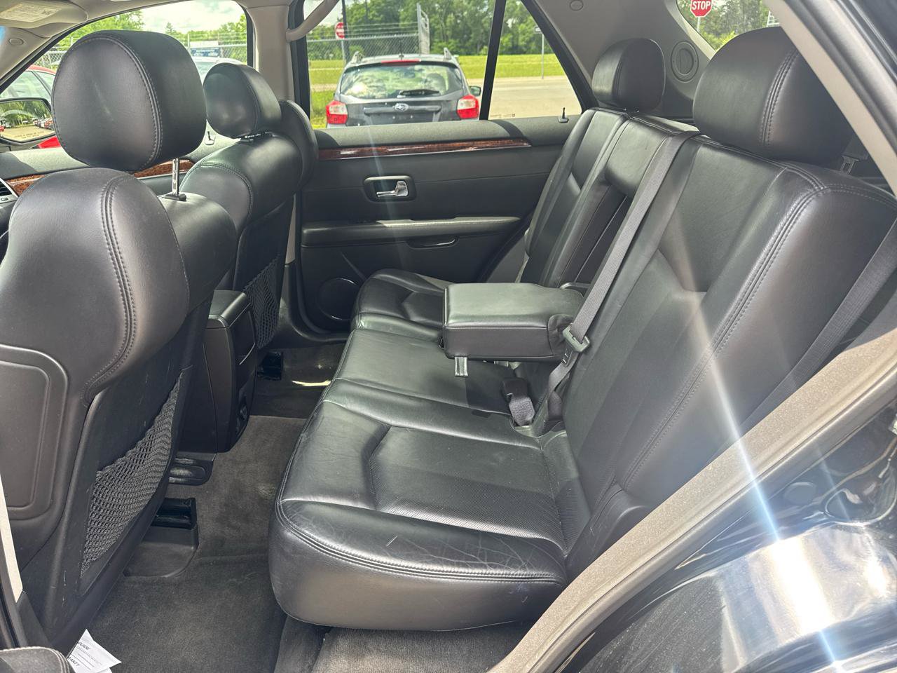 Used 2009 Cadillac SRX AWD V8 w/ Third Row Seating Package image 11