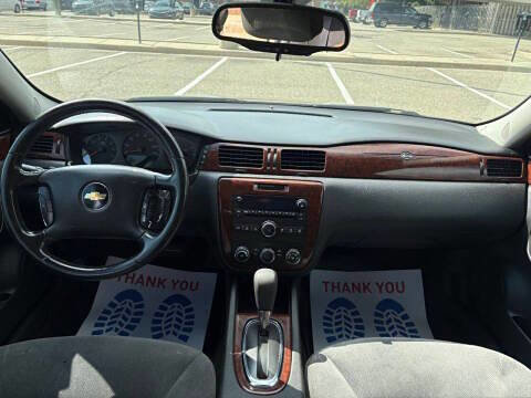 Used 2011 Chevrolet Impala LT image 16