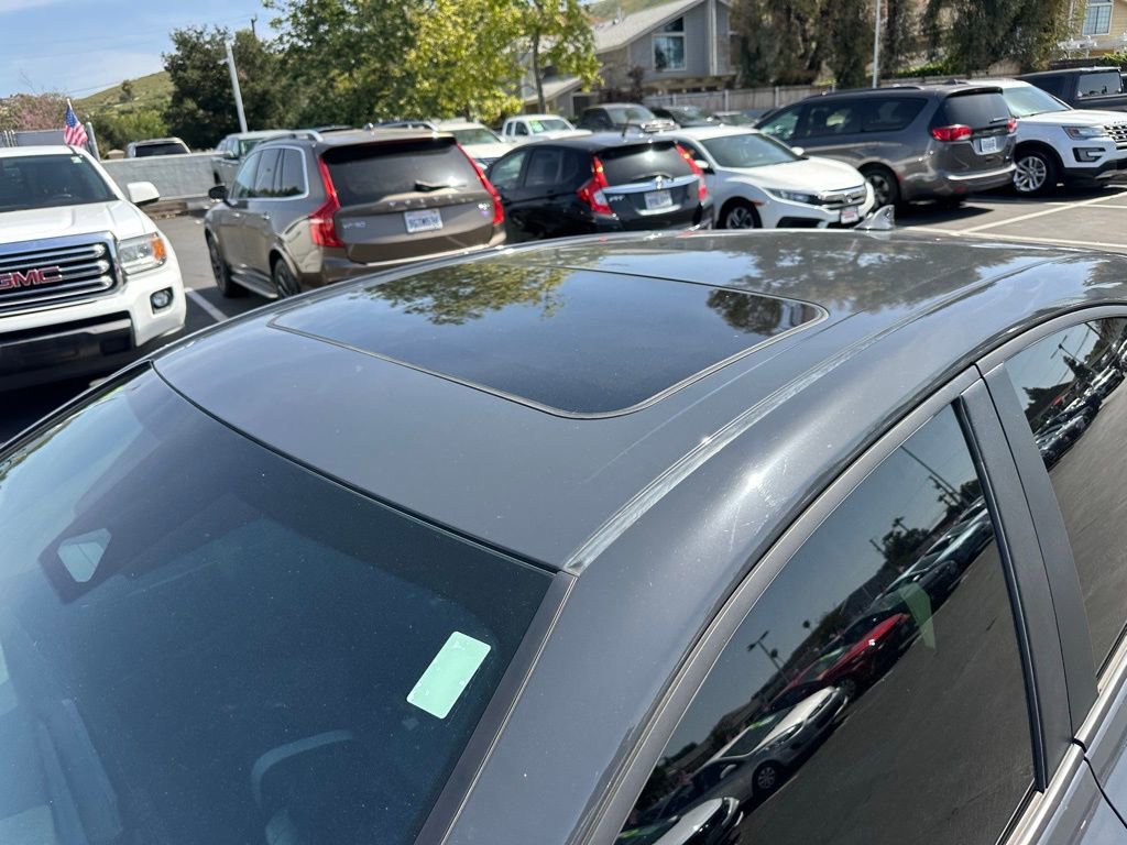 Used 2025 Toyota Camry Hybrid FWD image 7