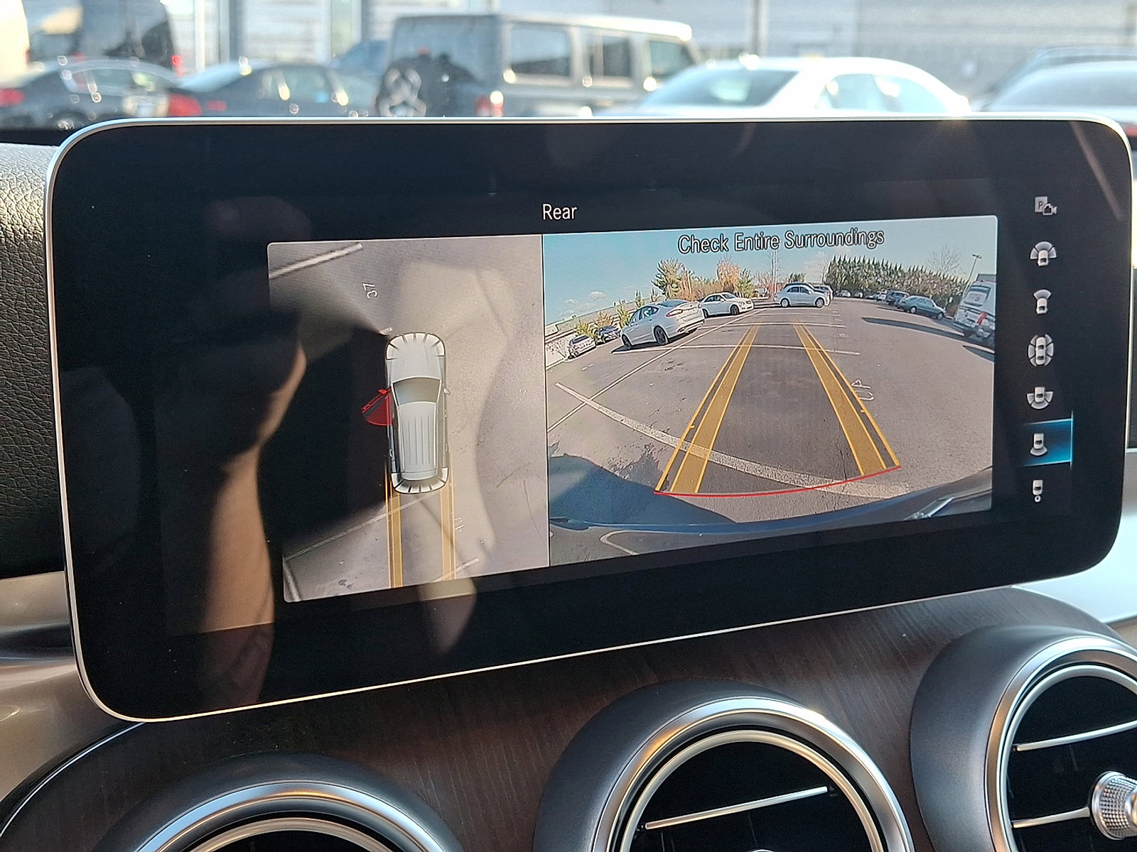 Used 2022 Mercedes-Benz GLC 300 4MATIC image 17