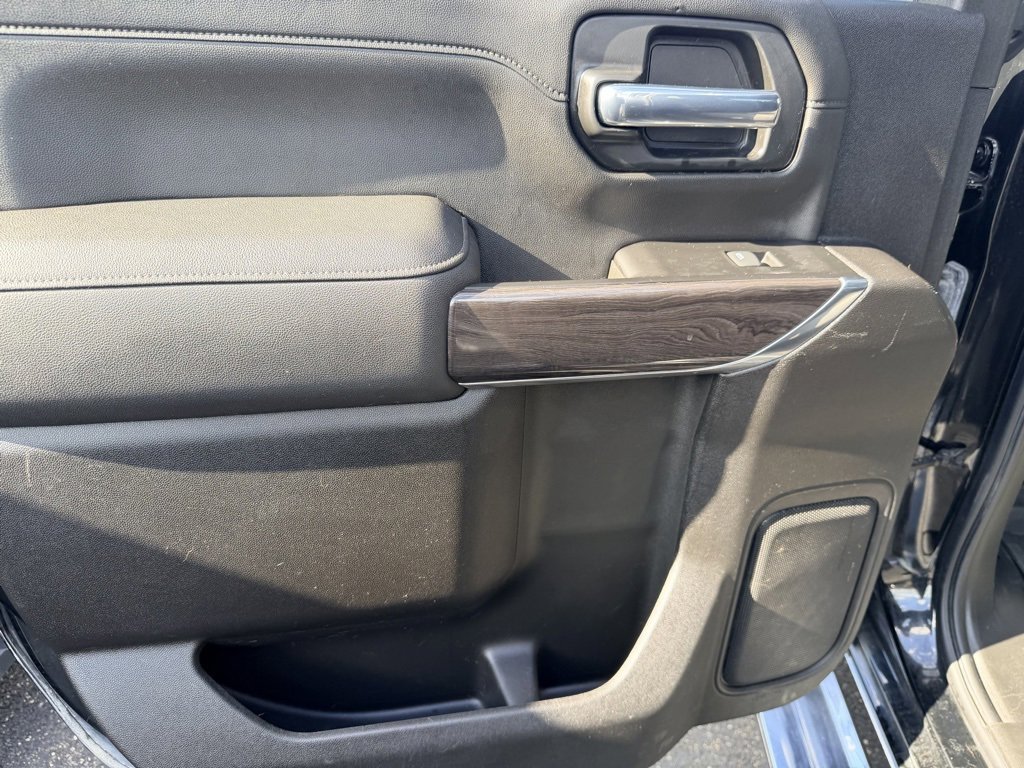 Used 2022 Chevrolet Silverado 2500 LTZ image 34