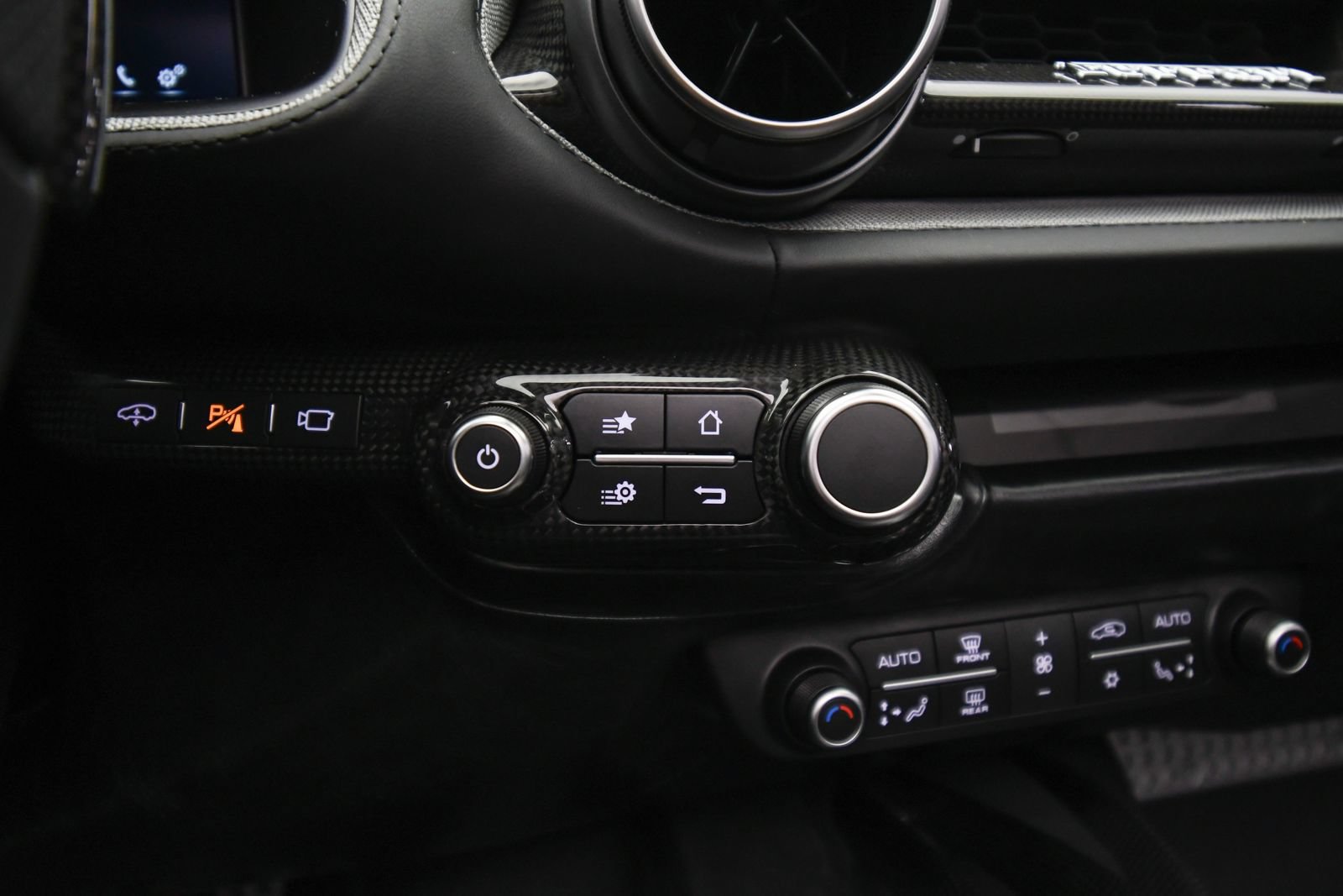 Used 2022 Ferrari 812 GTS RWD image 29