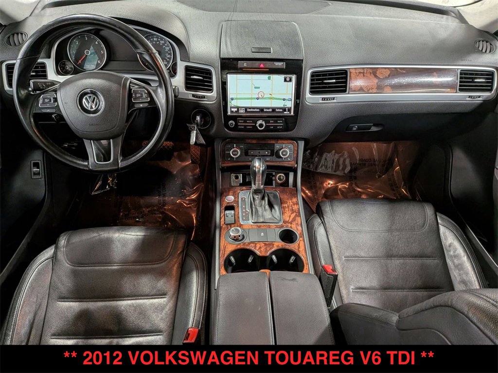 Used 2012 Volkswagen Touareg Sport image 27