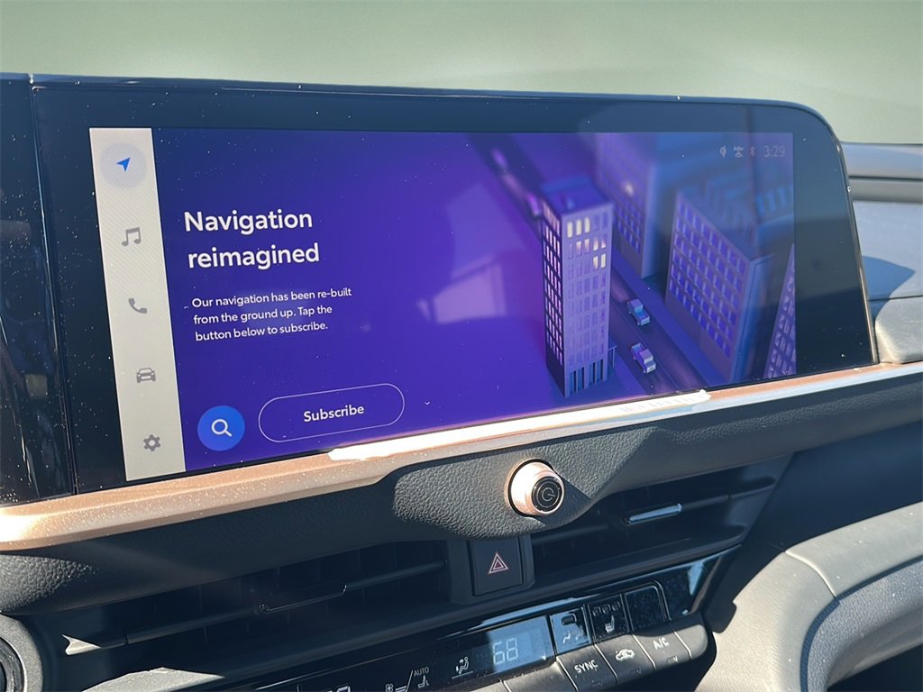 Used 2023 Toyota Crown XLE image 17