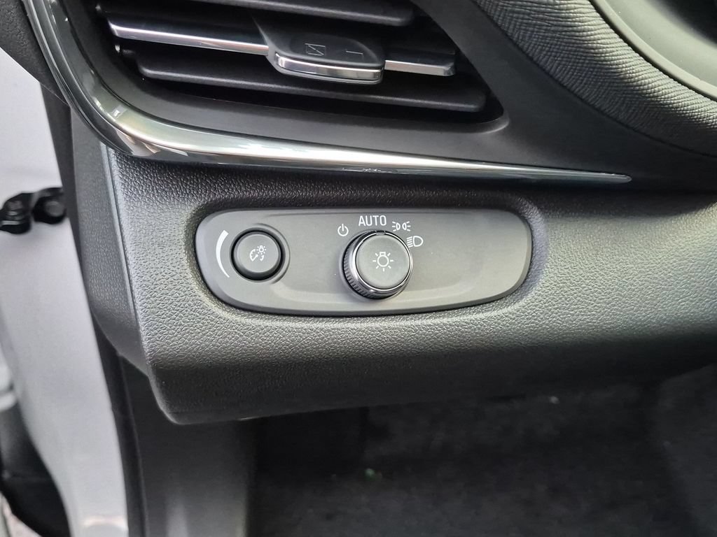 New 2026 Buick Envista Sport Touring w/ Convenience I Package FWD image 27