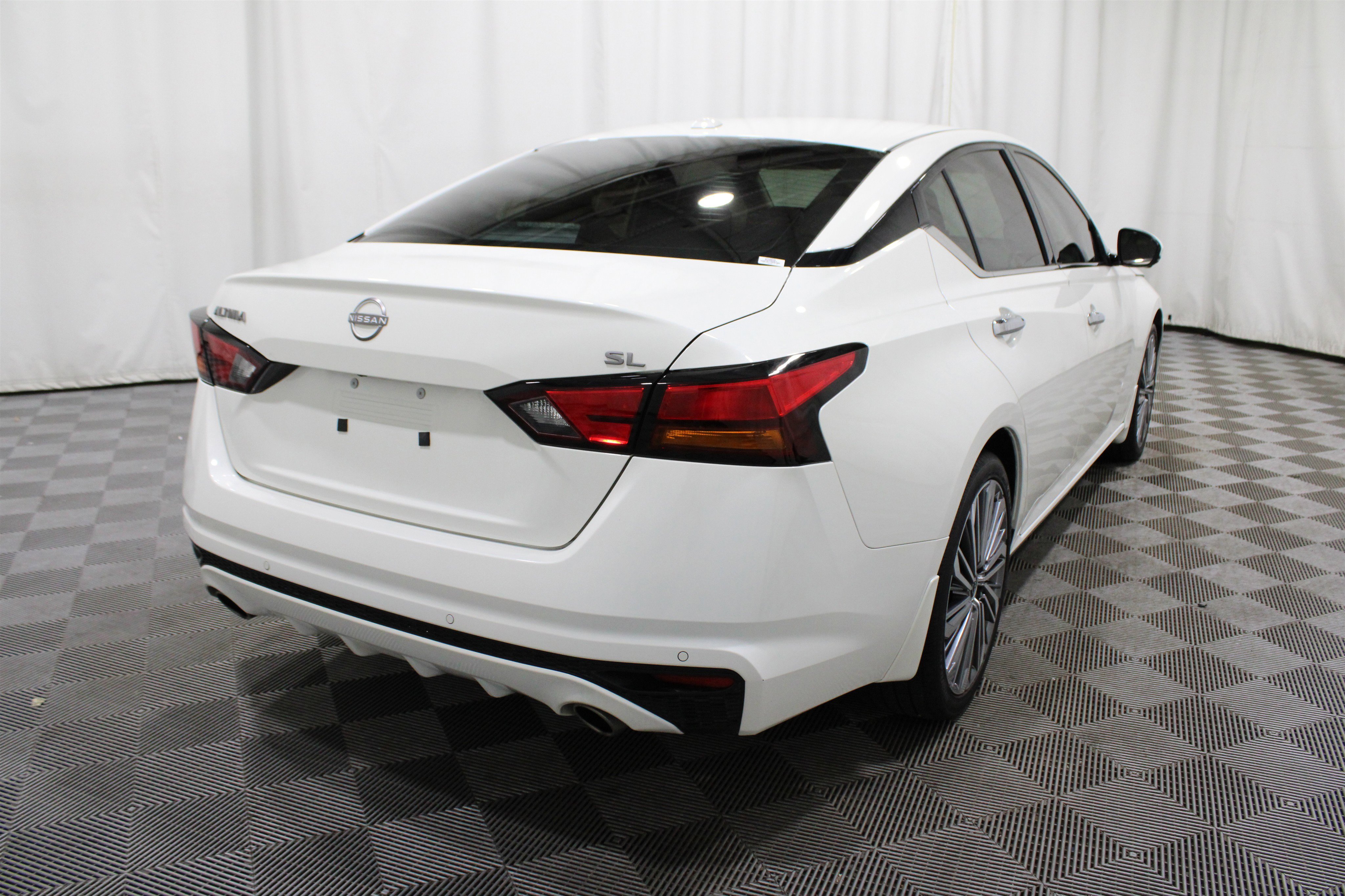 Used 2025 Nissan Altima 2.5 SL image 33