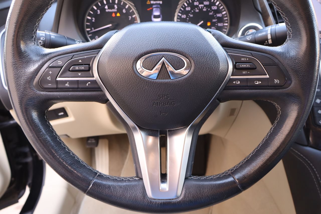 Used 2018 INFINITI Q50 Luxe w/ Essential Package (3.0T Luxe) RWD image 13