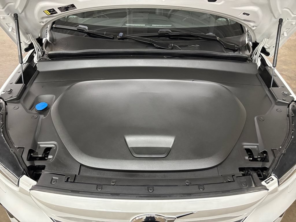 Certified 2023 Volvo C40 P8 Recharge Ultimate AWD/4WD image 9
