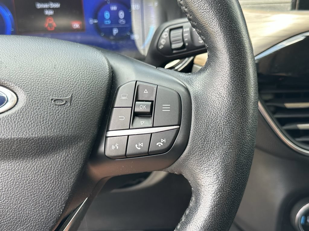 Used 2020 Ford Escape Titanium AWD/4WD image 36