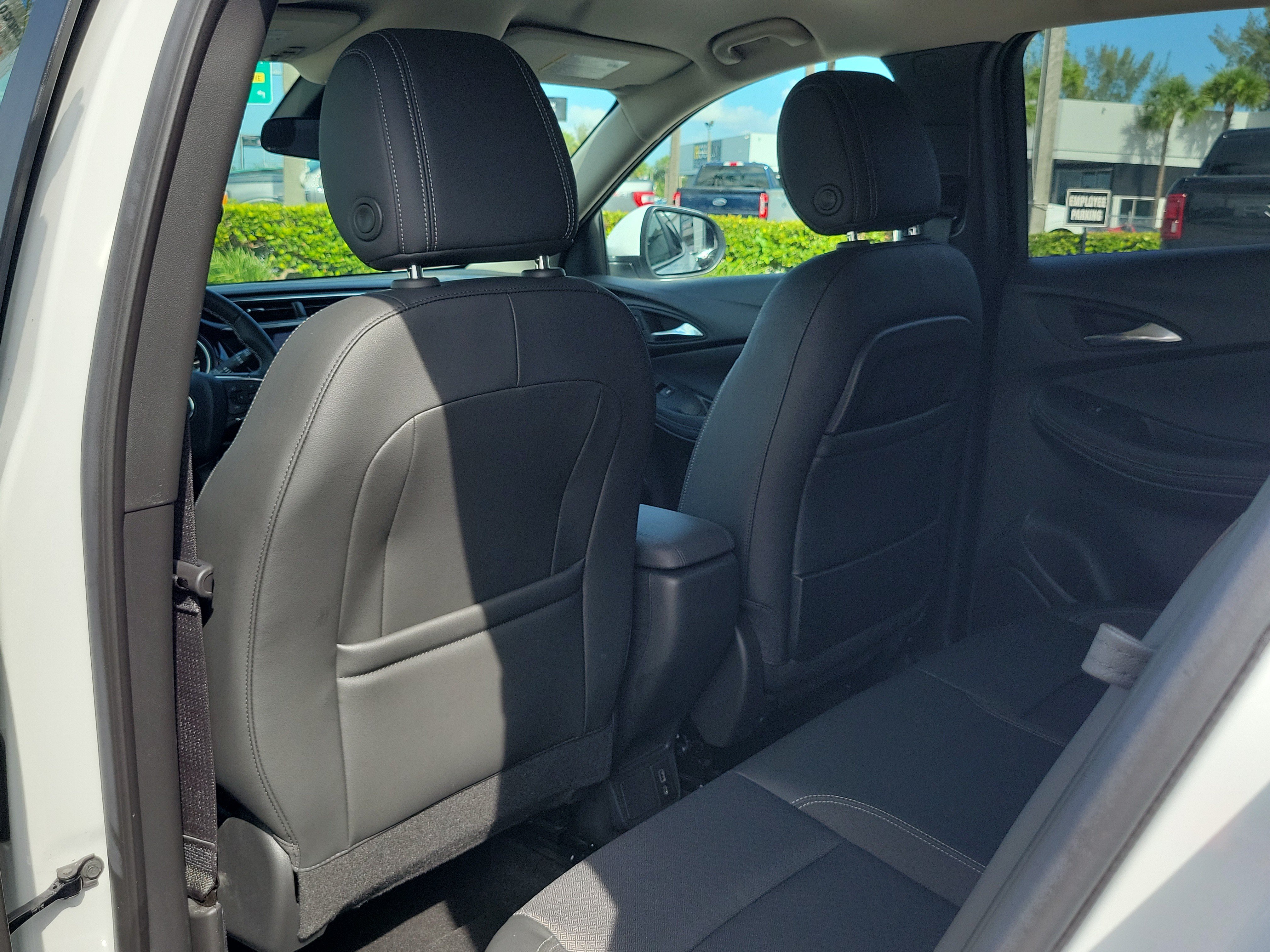 Used 2023 Buick Encore GX Preferred w/ Cold Weather Comfort Package FWD image 14