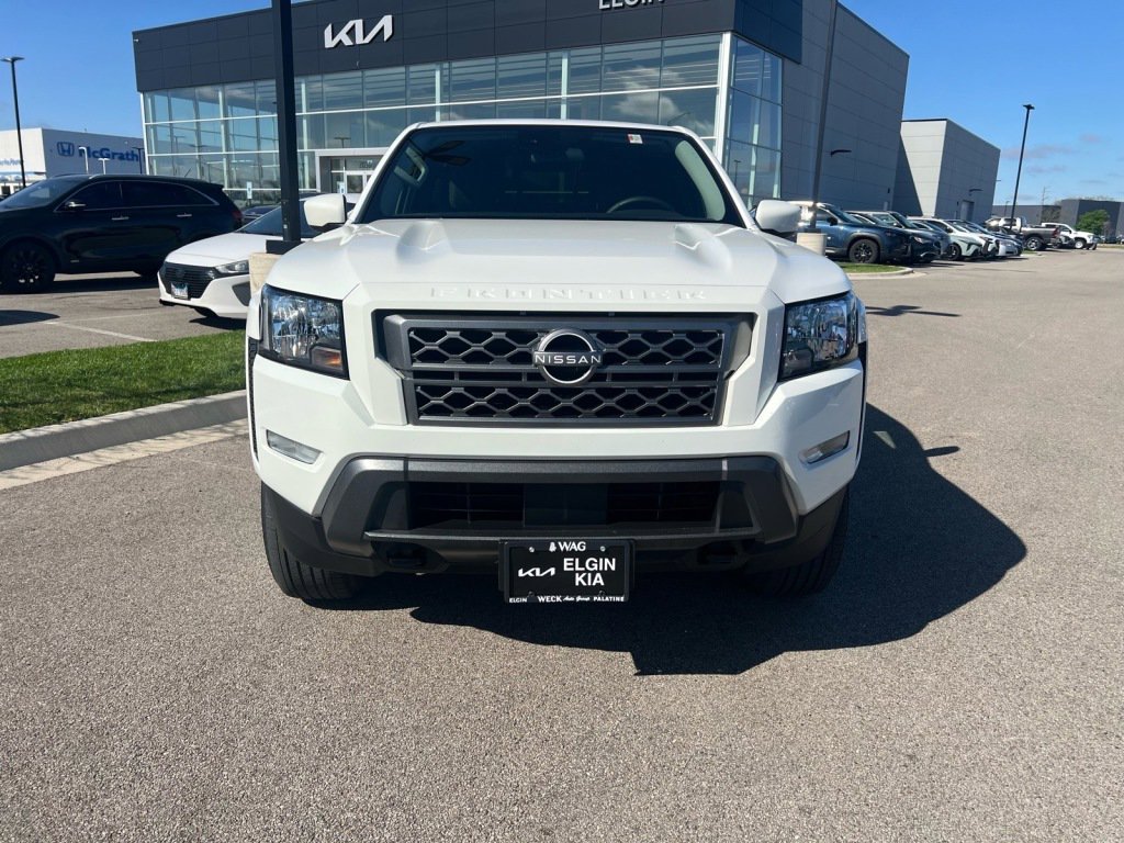 Used 2023 Nissan Frontier SV w/ SV Convenience Package AWD/4WD image 2