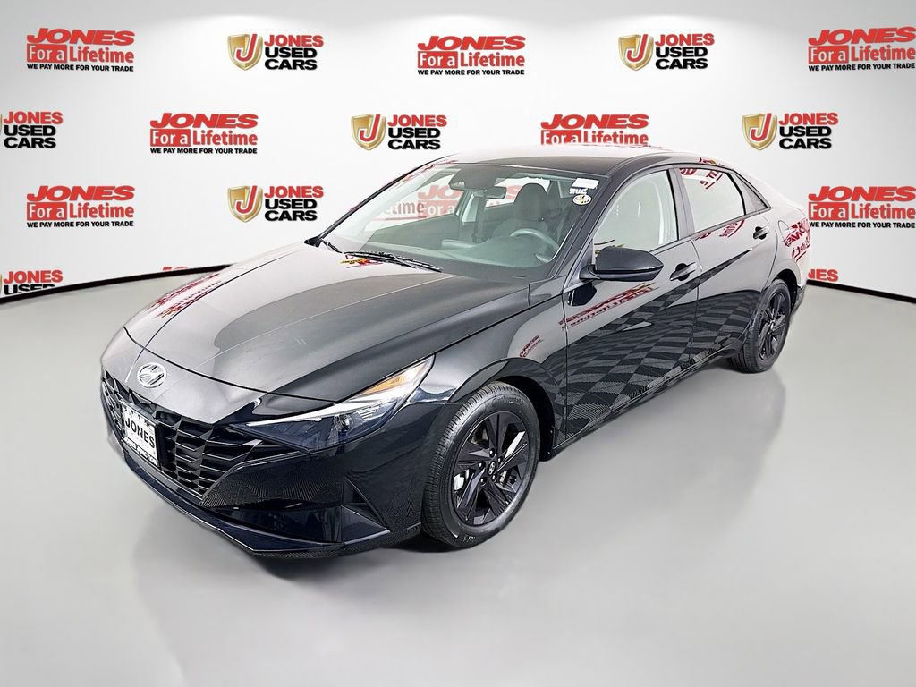 Certified 2022 Hyundai Elantra SEL w/ Cargo Package image 12