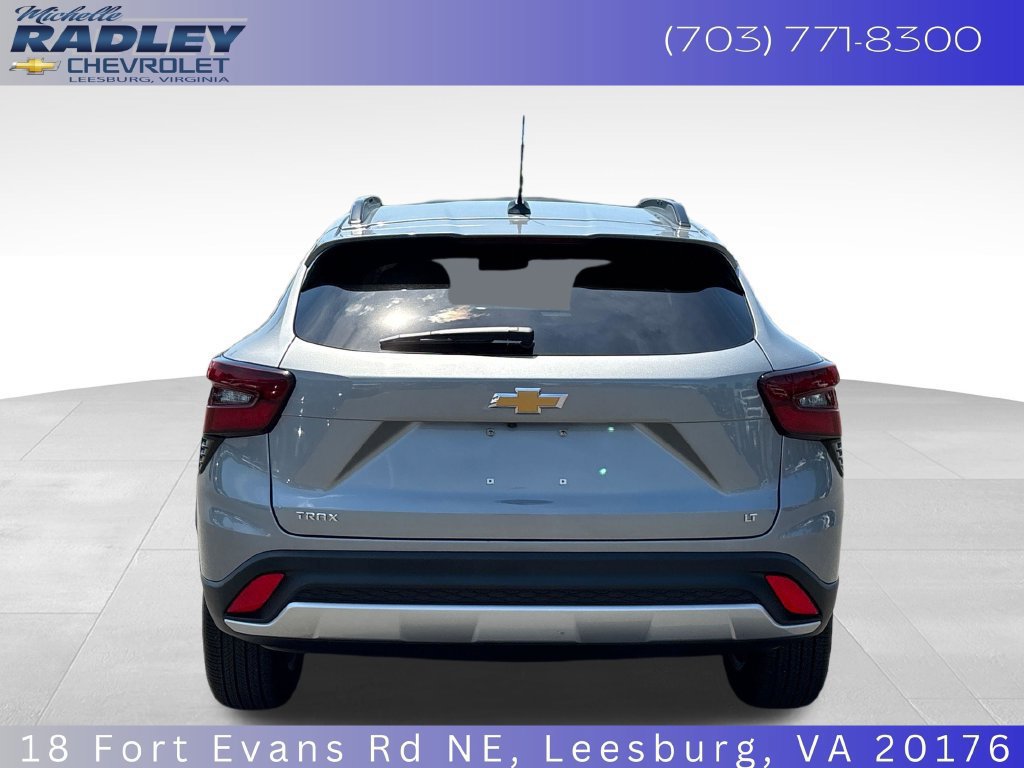 Used 2026 Chevrolet Trax LT FWD image 19