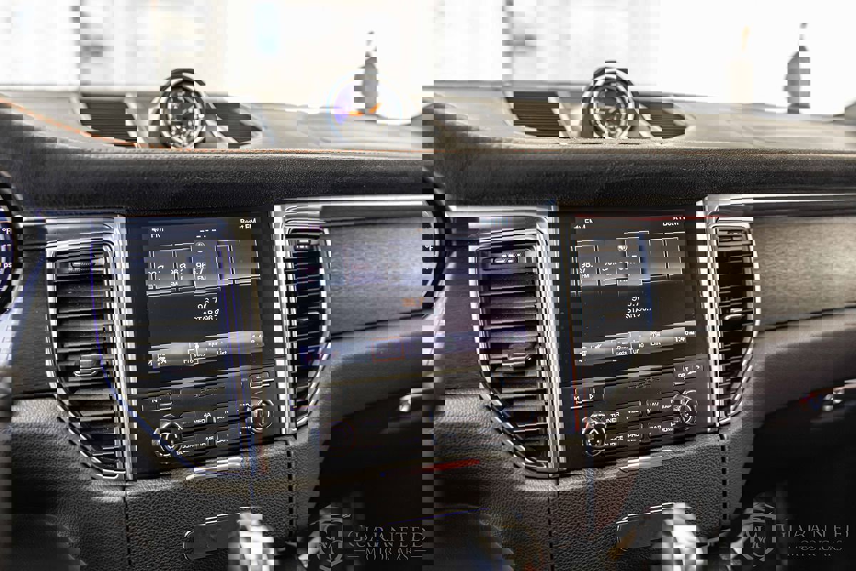 Used 2018 Porsche Macan GTS w/ Premium Package Plus image 28