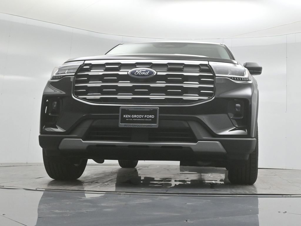New 2025 Ford Explorer Active w/ Active Comfort Package image 45