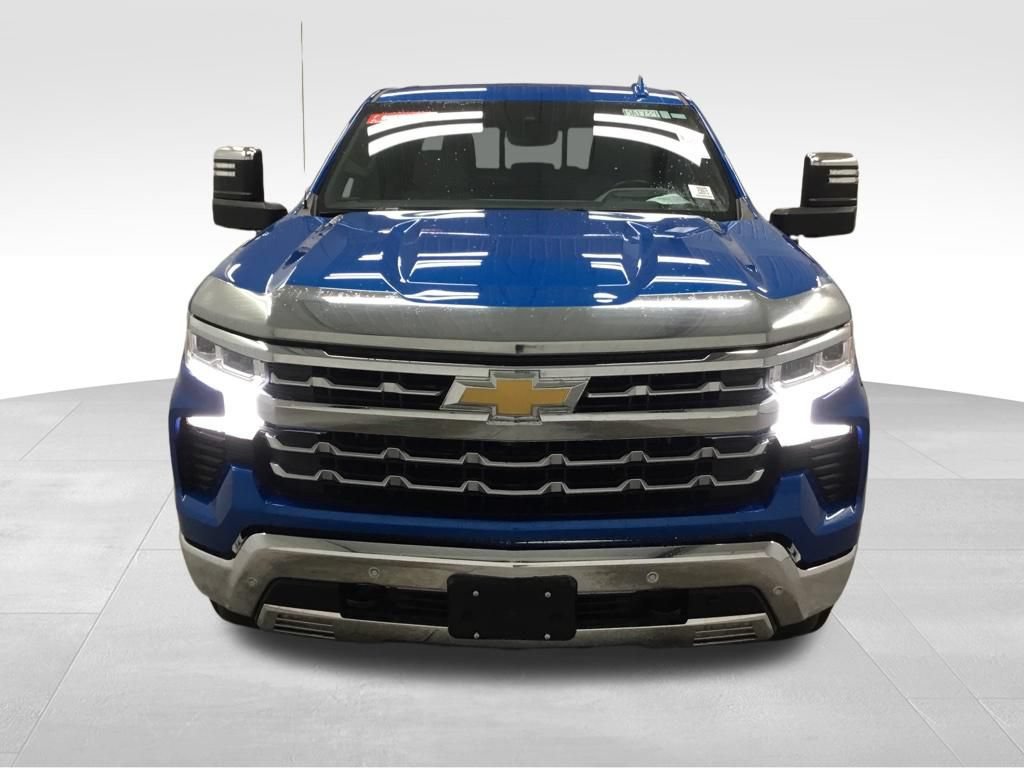 Used 2023 Chevrolet Silverado 1500 LTZ w/ Technology Package AWD/4WD image 3