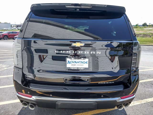 New 2026 Chevrolet Suburban Premier image 7