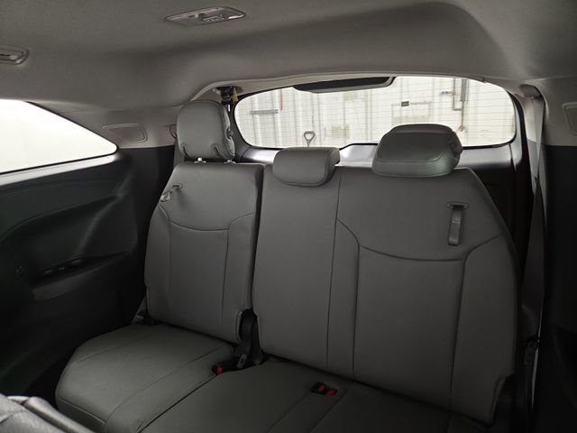 New 2025 Toyota Sienna XLE image 15