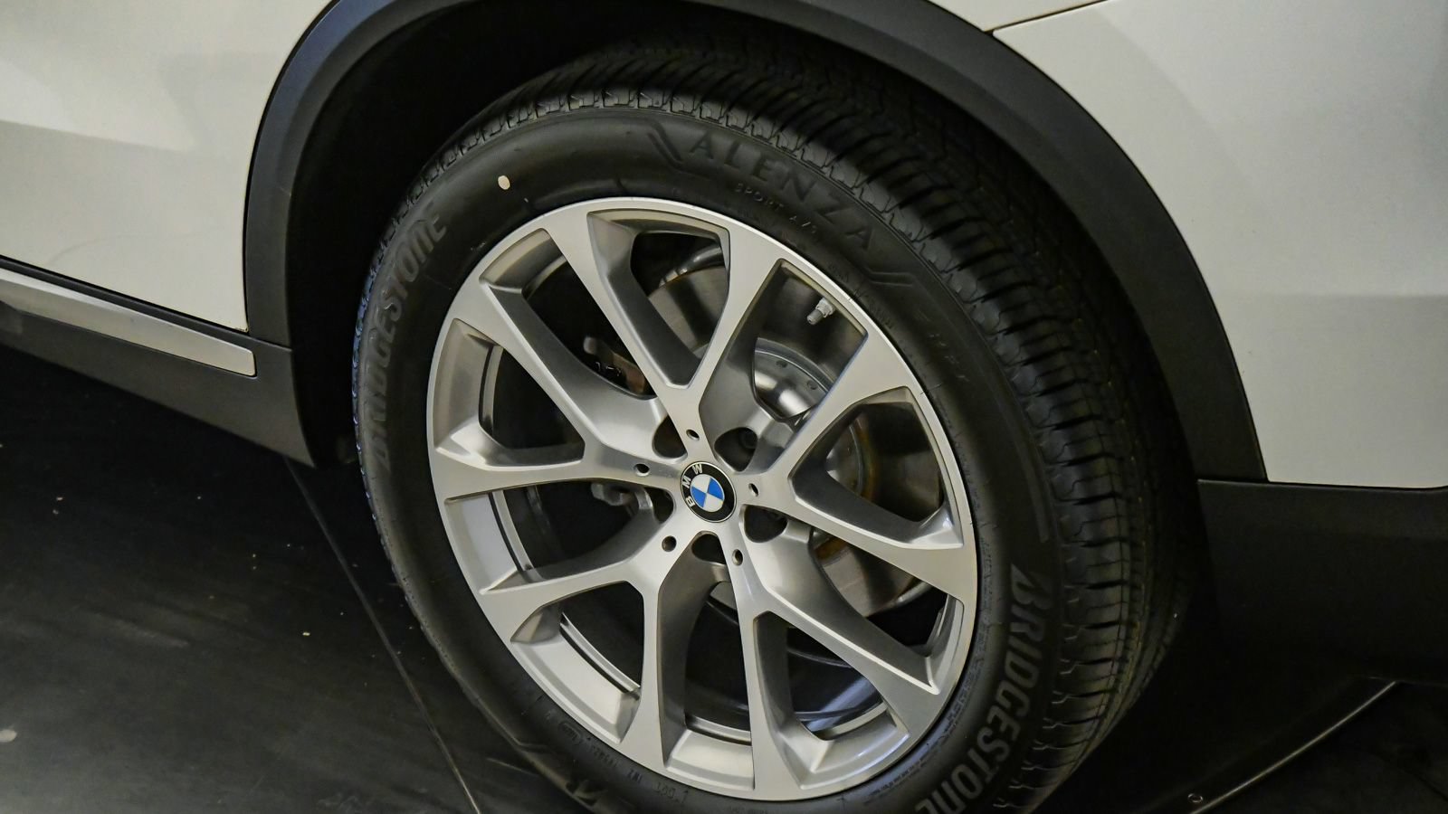 Certified 2022 BMW X5 sDrive40i w/ Premium Package RWD image 10