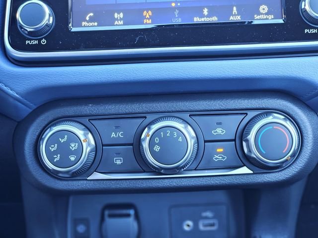 New 2025 Nissan Versa SV w/ Trunk Package FWD image 23