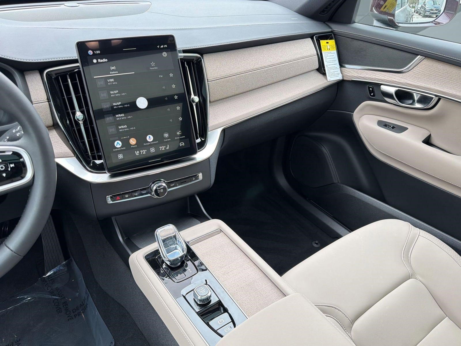 New 2026 Volvo XC90 B5 Core w/ Protection Package image 27