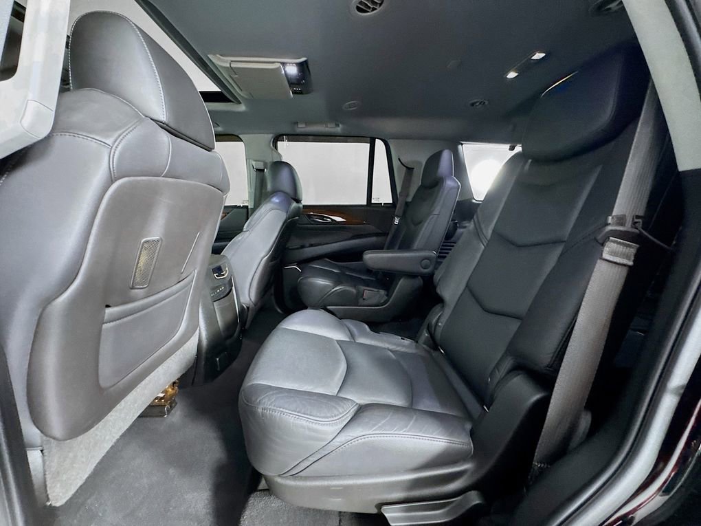 Used 2018 Cadillac Escalade Premium Luxury image 22