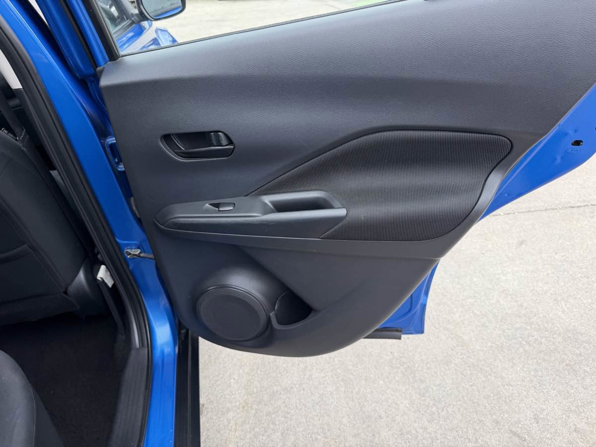 Used 2022 Nissan Kicks S image 24