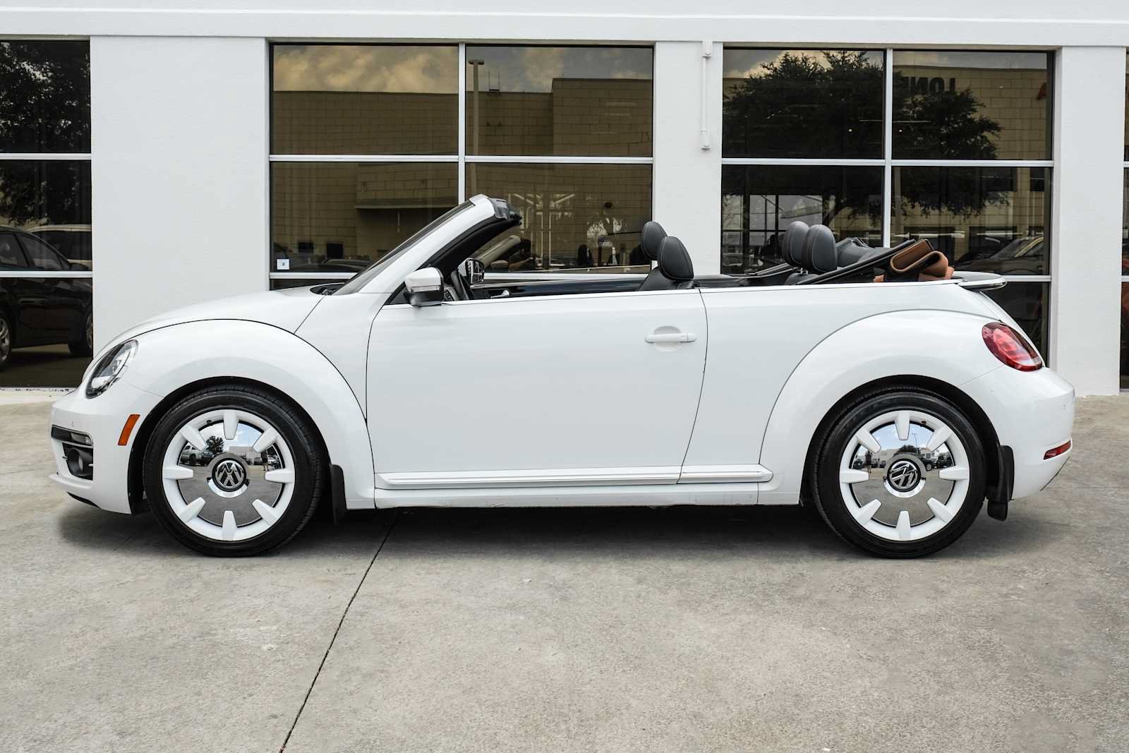 Used 2019 Volkswagen Beetle 2.0T Final Edition SEL FWD image 15