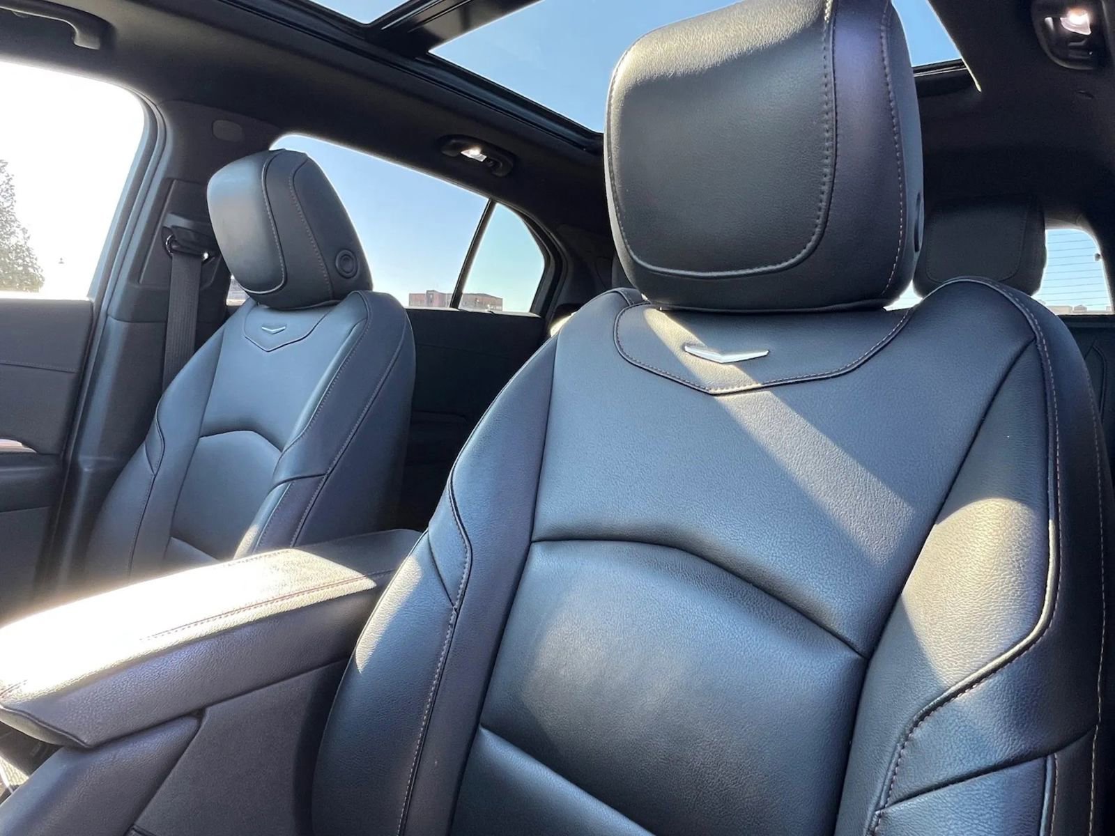 Used 2019 Cadillac XT4 Sport w/ Cold Weather Package image 8