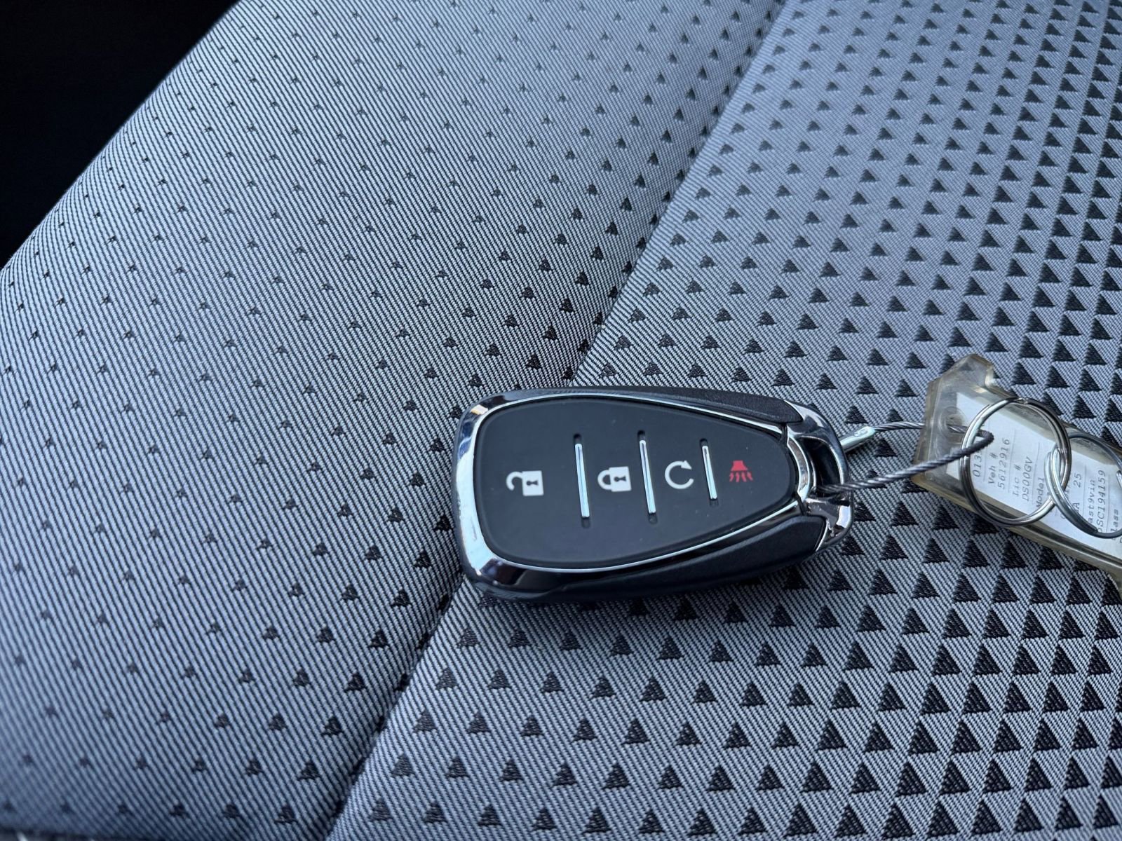 Used 2025 Chevrolet Trax LT image 22