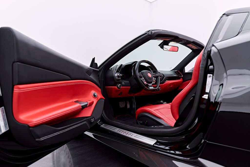Used 2018 Ferrari 488 Spider RWD image 51