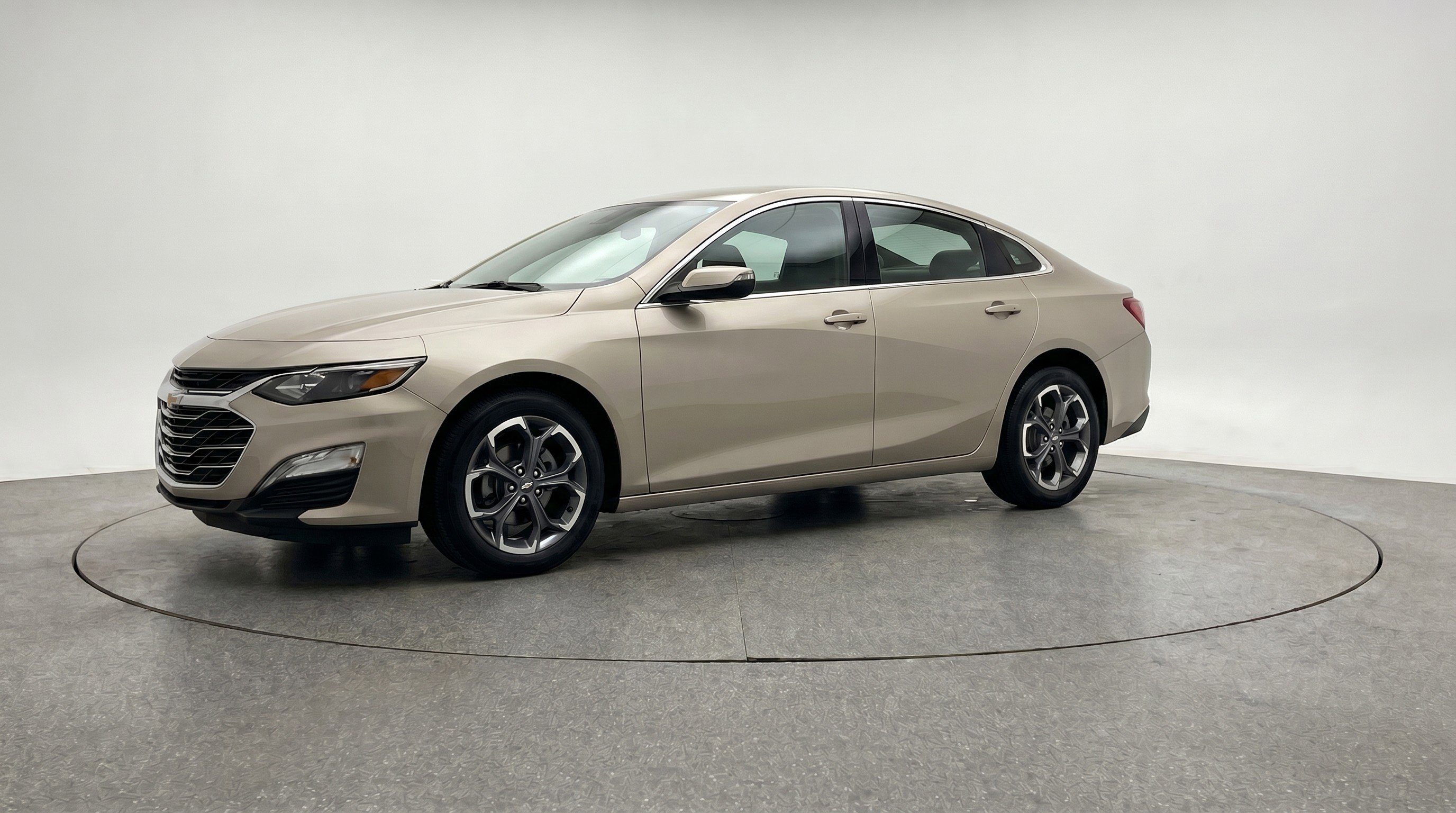 Used 2024 Chevrolet Malibu LT FWD image 3