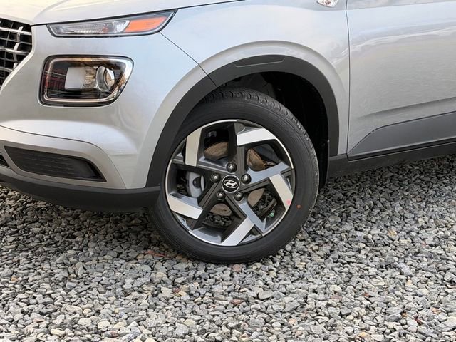 Certified 2026 Hyundai Venue SEL FWD image 23