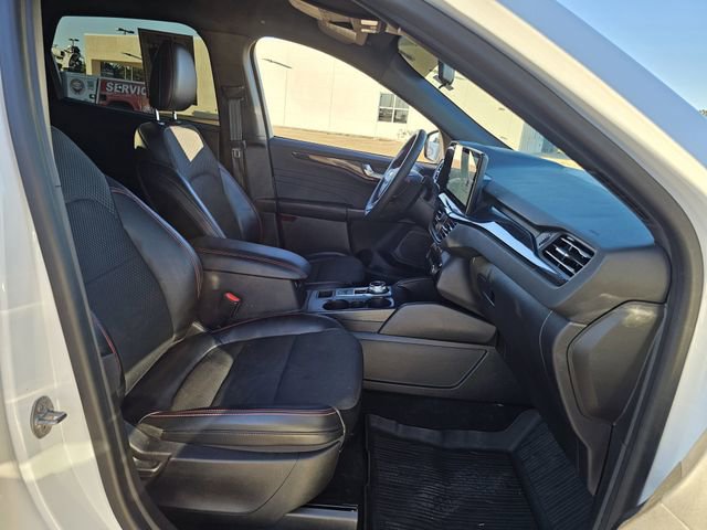 Certified 2023 Ford Escape ST-Line w/ Tech Pack #1 image 26