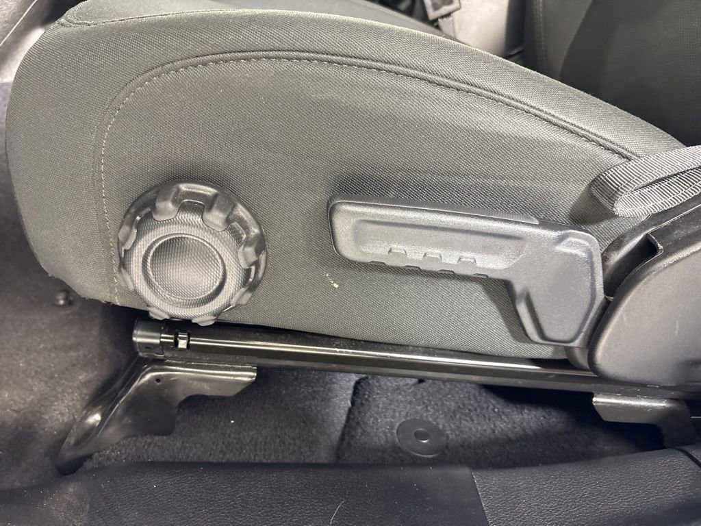 Used 2023 Jeep Wrangler Unlimited Sport image 15