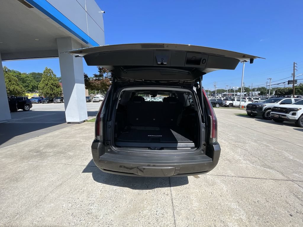 Used 2020 Cadillac Escalade ESV Luxury AWD/4WD image 26