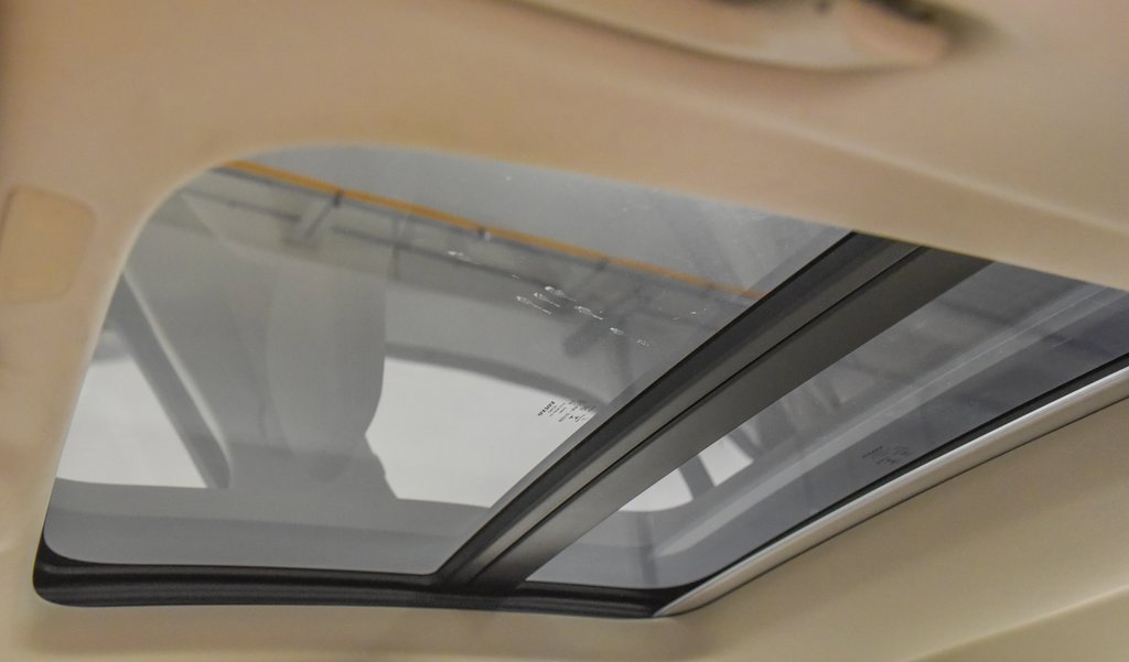 Used 2020 Volvo S60 T6 Momentum w/ Protection Package Premier image 4